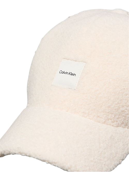 Cappello con visiera in bouclé Calvin Klein | LV04F5026GQYJ